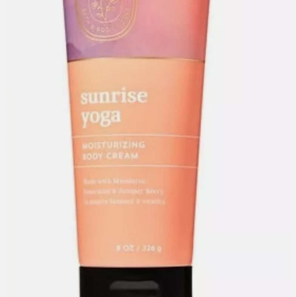 New Bath & Body Works Aromatherapy Moisturizing Body Cream